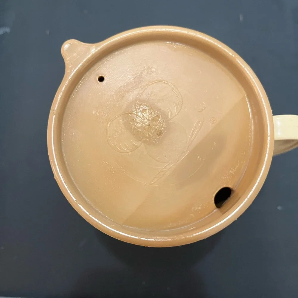 Small Tim Horton Vintage Cream Mug - Picture 4 of 10